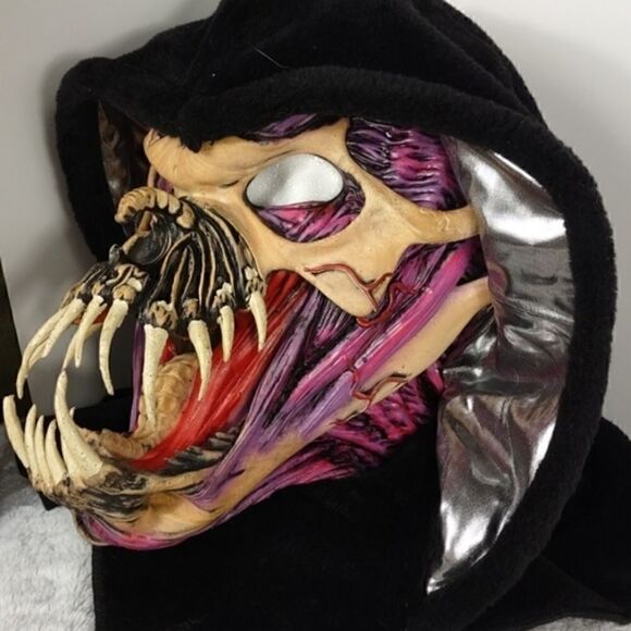 Adult Scary Purple Predictor Latex Halloween Mask - Picture 1 of 5